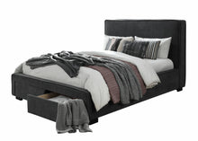 Load image into Gallery viewer, Trieste Queen/King Bed

